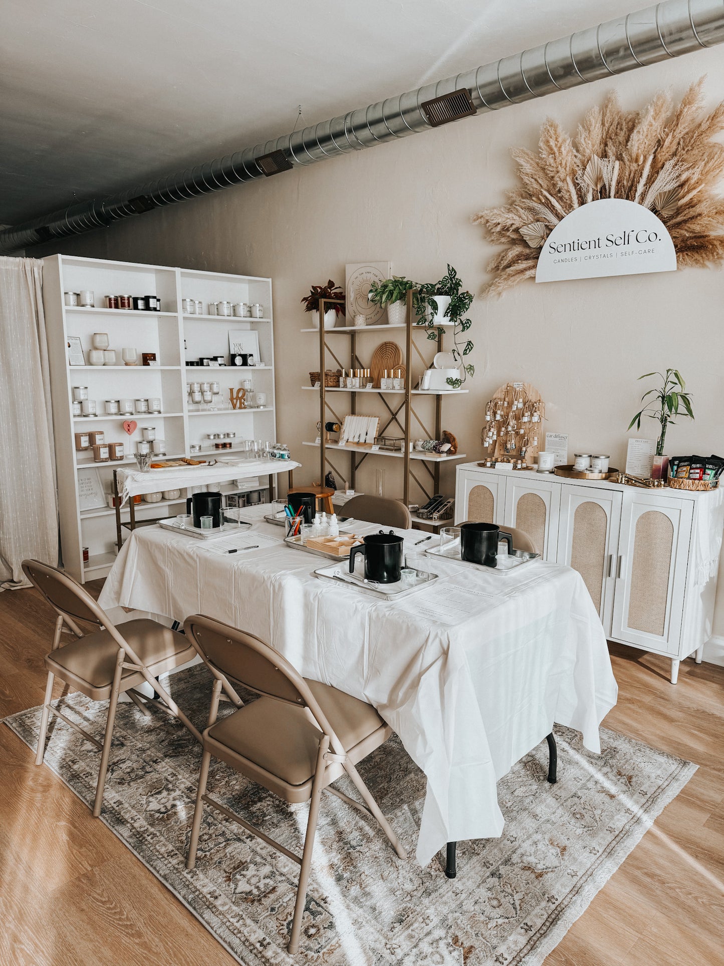 ✨ Signature Candle-Making Experience