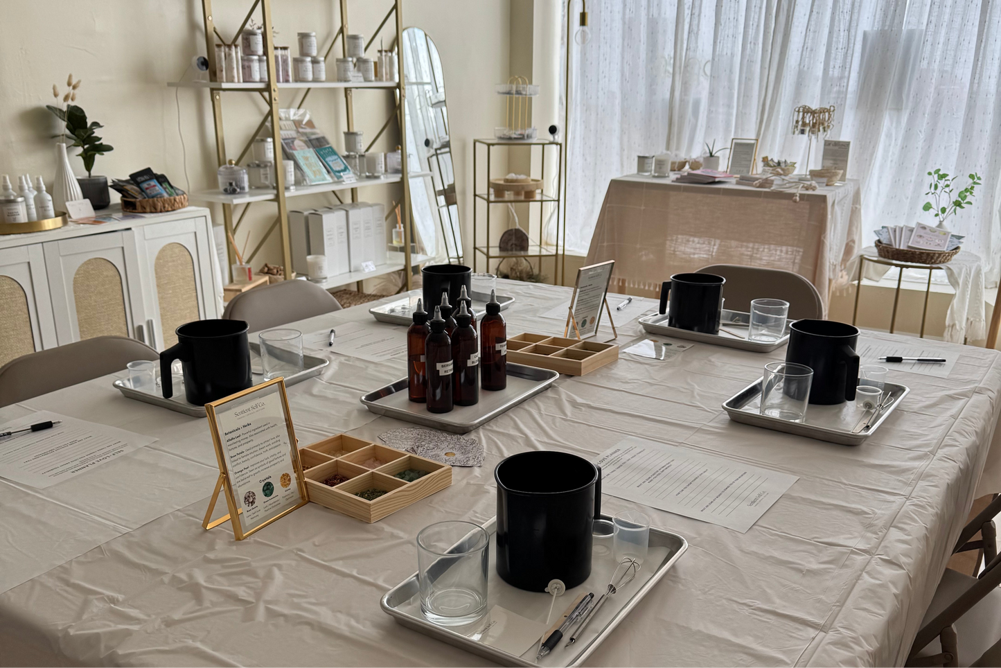 ✨ Signature Candle-Making Experience